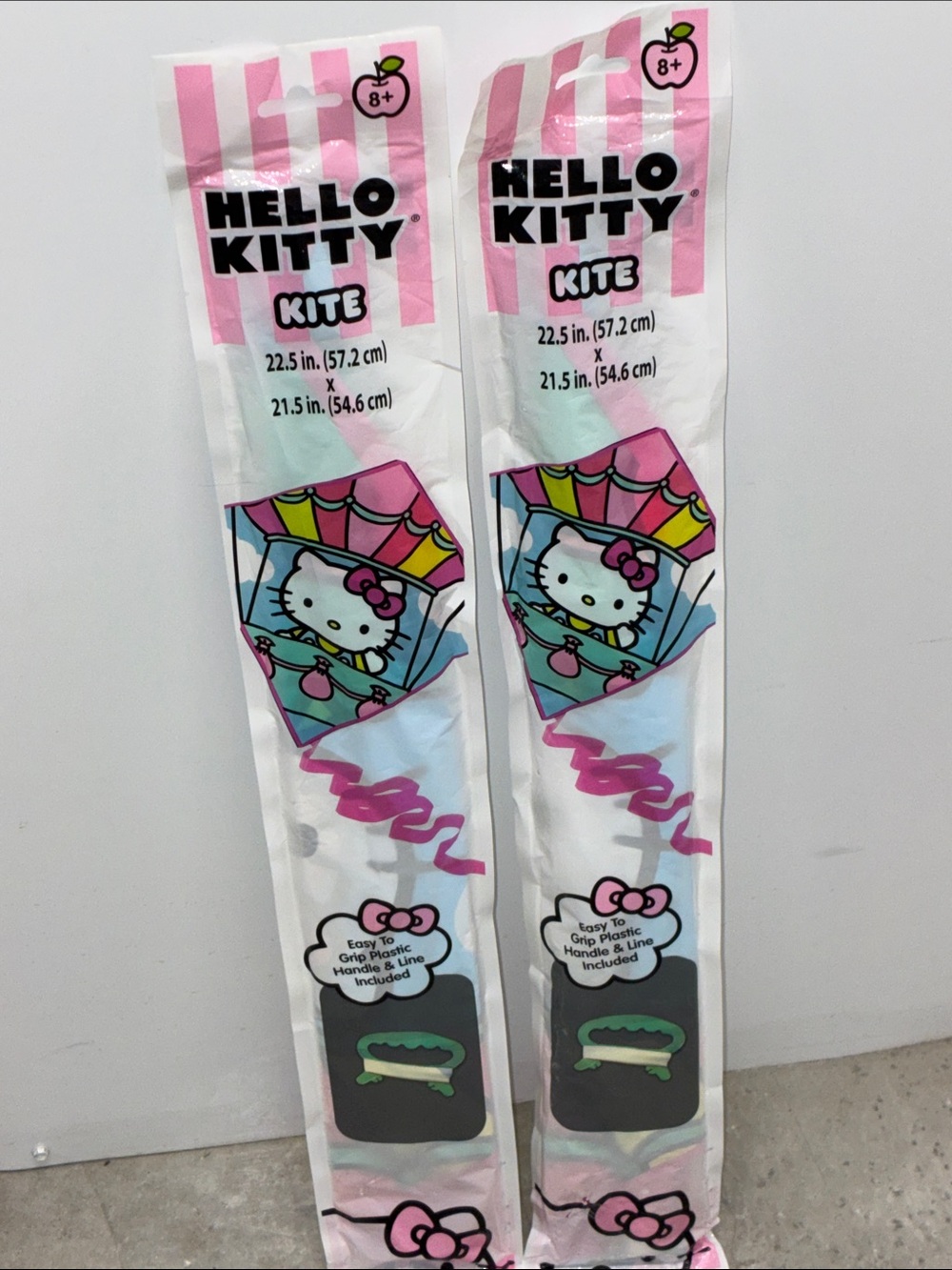 (2) Hello Kitty plastic kites
